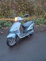 Piaggio Fly blauw kenteken - Goedlopend!, Ophalen