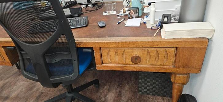 Oud eikenhouten bureau, Huis en Inrichting, Tafels | Sidetables, Gebruikt, 25 tot 50 cm, Rechthoekig, Ophalen
