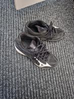 Korfbal schoenen maat 37, Sport en Fitness, Korfbal, Ophalen, Zo goed als nieuw, Schoenen