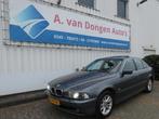 Bmw 5-SERIE 525I LIFESTYLE ED.Leer,PDC,Schuifdak,Xenon,APK 2, Auto's, BMW, Handgeschakeld, Particulier, USB, Sedan