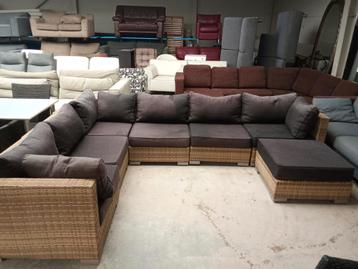 Loungeset wicker +-310x250x150cm beschikbaar voor biedingen