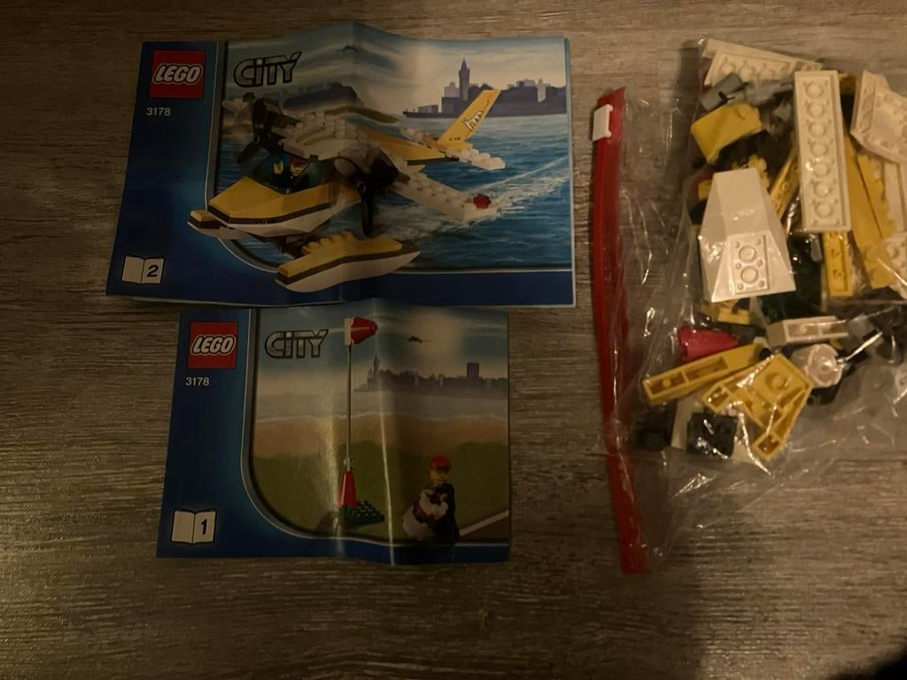 Lego city seaplane 3178, Kinderen en Baby's, Speelgoed | Duplo en Lego, Ophalen of Verzenden, Zo goed als nieuw