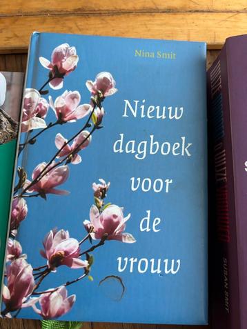 Nieuw dagboek voor de vrouw - Nina Smit beschikbaar voor biedingen