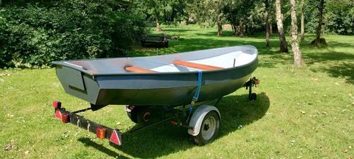 Stoere stalen boot/ vlet incl 4 PK motor en nette trailer, Watersport en Boten, Sloepen, Gebruikt, Tot 10 pk, 3 tot 6 meter, Buitenboordmotor