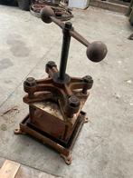 Antieke Boekbinderpers, Ophalen