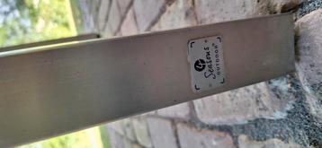 Mooie tuintafel beton met rvs frame van 4 seasons  beschikbaar voor biedingen