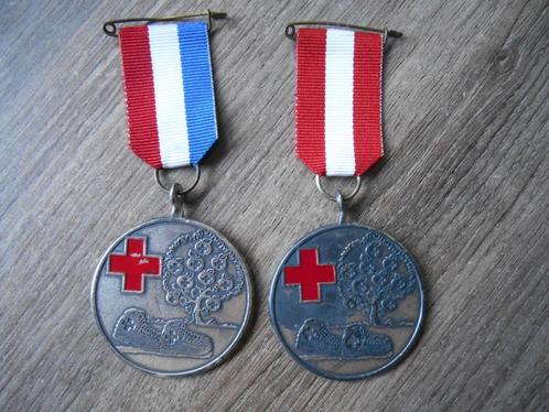 Medaille Rode Kruis Bloesemtocht 1,50 euro per stuk, Postzegels en Munten, Penningen en Medailles, Overige materialen, Nederland