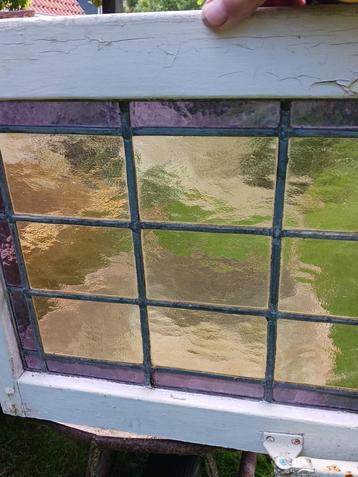 2x Antieke glas in lood uitzetraampjes 45 x 52 cm beschikbaar voor biedingen