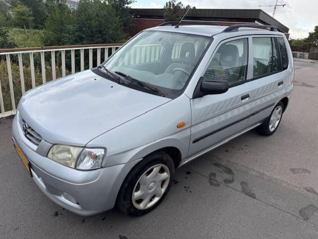 Mazda Demio 1.5 Touring (bj 2000, automaat), Auto's, Oldtimers, Te koop, ABS, Airbags, Alarm, Centrale vergrendeling, Dakrails