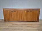 Delato - Artimo - Dressoir - Notenhout - Design, Zo goed als nieuw, 200 cm of meer, Delato Artimo dressoir, notenhout, kast, planken, deuren, design
