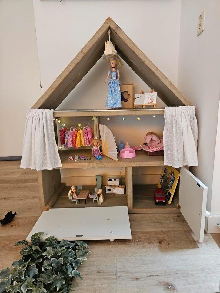 Steigerhouten poppenhuis, Kinderen en Baby's, Speelgoed | Babyspeelgoed, Zo goed als nieuw, Overige typen, Ophalen