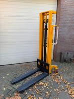 Stapelaar 3mtr 1000kg, Doe-het-zelf en Verbouw, Palletwagens en Pompwagens, Ophalen, Zo goed als nieuw
