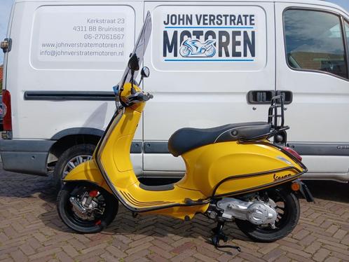 Vespa sprint, Fietsen en Brommers, Scooters | Vespa, Gebruikt, Overige modellen, Maximaal 25 km/u, Benzine, Ophalen