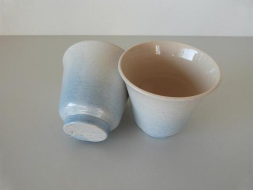 Ineke van der Bol - 2 keramiek mokjes, Antiek en Kunst, Antiek | Keramiek en Aardewerk, Ophalen of Verzenden