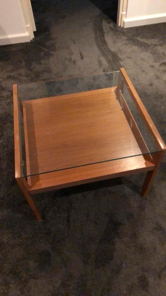 Bijzet tafel met glasplaat 60x60cm, Huis en Inrichting, Tafels | Salontafels, Zo goed als nieuw, Minder dan 50 cm, 50 tot 100 cm