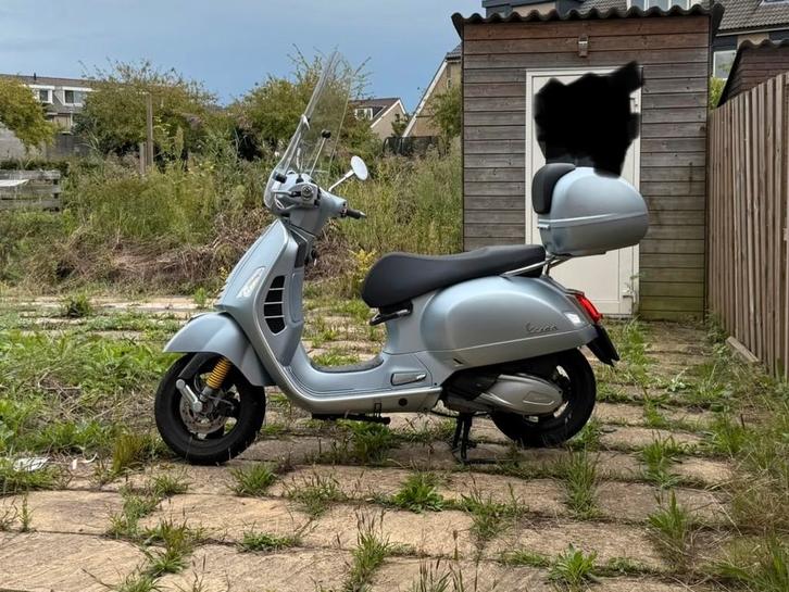 Vespa GTS 300 HPE SUPERTECH in Topstaat! Uit 2021, Motoren, Accessoires | Overige, Zo goed als nieuw, Ophalen