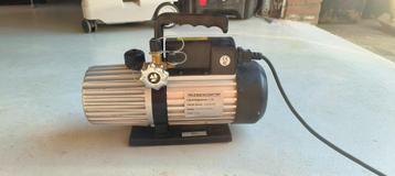 Mastercool vacuum pomp 2traps beschikbaar voor biedingen