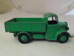 1955 Dinky Toys 411 BEDFORD TRUCK (-GREEN-/GREEN HUBS), Ophalen of Verzenden, Gebruikt, Bus of Vrachtwagen, Dinky Toys
