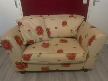 Love Seat - Romantisch, Stijlvol en Kleurrijk  beschikbaar voor biedingen