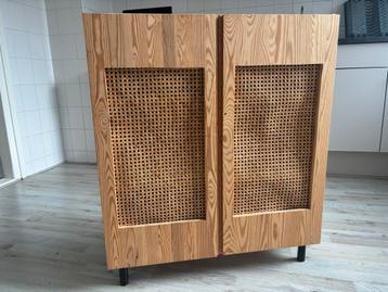 Houten Kastje met Riet - afbeelding 4
