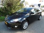 Ford Focus Wagon 1.6 EcoBoost Titanium 182pk Clima Navi Trek, Auto's, Gebruikt, 4 cilinders, Zwart, Handgeschakeld