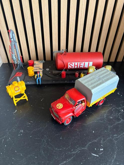 Pola Shell tankopslag + vrachtwagen G spoor, Hobby en Vrije tijd, Modeltreinen | Overige schalen, Zo goed als nieuw, Brug, Tunnel of Gebouw