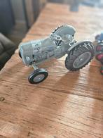 Vintage Ferguson Tractor Model - Schaalmodel, Hobby en Vrije tijd, Overige merken, Gebruikt, Auto, 1:32 tot 1:50