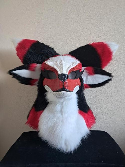 Dinomask fursuit, Hobby en Vrije tijd, Kostuums, Theaterbenodigdheden en LARP, Zo goed als nieuw, Ophalen of Verzenden