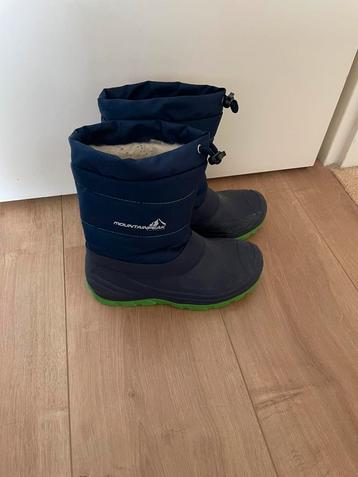 Sneeuwlaarzen maat 32/33 beschikbaar voor biedingen
