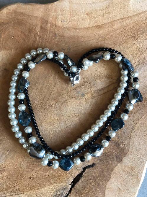 Nieuw! ketting van parels+schelp in zwart/zilver/antraciet, Sieraden, Tassen en Uiterlijk, Kettingen, Nieuw, Verstelbaar, Ophalen of Verzenden