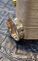 Prachtige Love gouden ring met diamant 0.15 ct