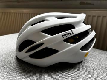 BBB cycling Hawk MIPS Wit Medium helm met MIPS beschikbaar voor biedingen