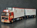 TEKNO Torben Rafn Volvo F12 motorwagen met schamelaanhanger, Hobby en Vrije tijd, Modelauto's | 1:50, Nieuw, Tekno, Bus of Vrachtwagen
