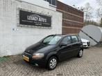 Daewoo Kalos 1.4 16V - AUTOMAAT - APK 10/26 - Goed onderhoud, Auto's, Zwart, 4 cilinders, Zwart, Bedrijf
