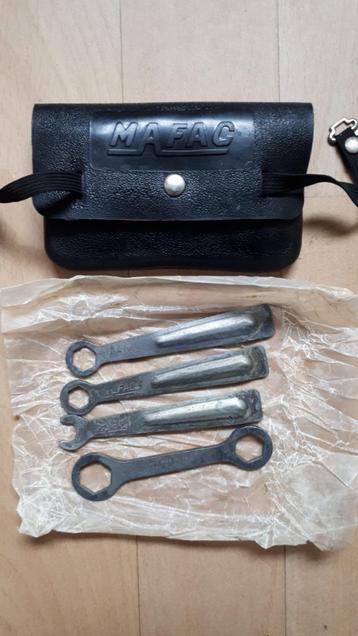 Zadel tasje vintage retro beschikbaar voor biedingen