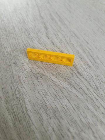 Lego hek / hekje / hekwerk 4x1x1 Geel (auto wagon gebouw) beschikbaar voor biedingen