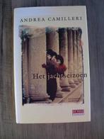 Andrea Camilleri - Het jachtseizoen (Hardcover + stofomslag), Boeken, Ophalen of Verzenden, Zo goed als nieuw
