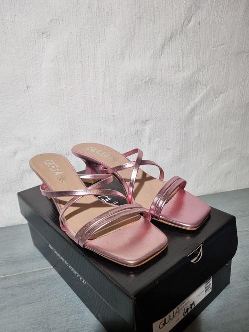 Muiltje met hak Giulia Rosa verkrijgbaar in mt 38 en 40, Kleding | Dames, Schoenen, Nieuw, Sandalen of Muiltjes, Zwart, Ophalen of Verzenden