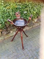 Afrikaans fruitschaal op poten/houten driepoot met schaal, Antiek en Kunst, Ophalen of Verzenden