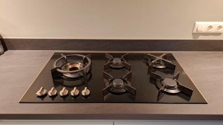 Atag gaskookplaat hg9572mda 90cm - Wokbrander digitale timer, Witgoed en Apparatuur, Kookplaten, Inbouw, Gas, 5 kookzones of meer