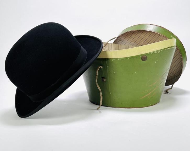 213. Bolhoed met doos Delion, ca. 1900, Antiek en Kunst, Antiek | Kleding en Accessoires, Heren, Ophalen of Verzenden