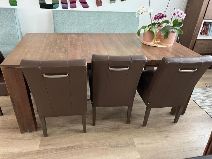 Donkerbruine eettafel met 4 stoelen, Huis en Inrichting, Tafels | Eettafels, Gebruikt, 100 tot 150 cm, 150 tot 200 cm, Vijf personen of meer