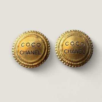 Coco Chanel oorbellen vintage authentiek beschikbaar voor biedingen