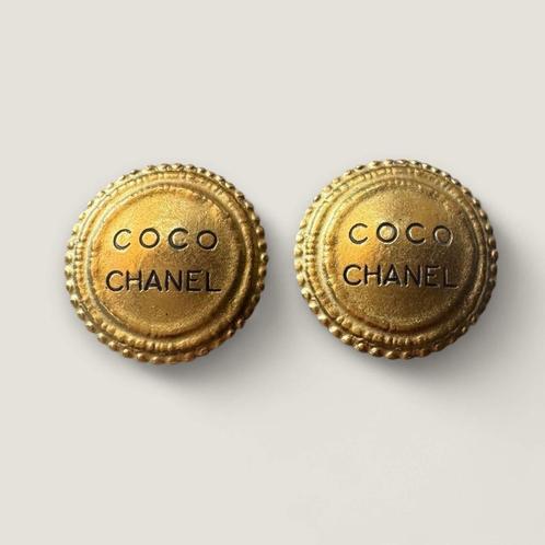 Coco Chanel oorbellen vintage authentiek, Sieraden, Tassen en Uiterlijk, Oorbellen, Gebruikt, Goud, Goud, Ophalen of Verzenden