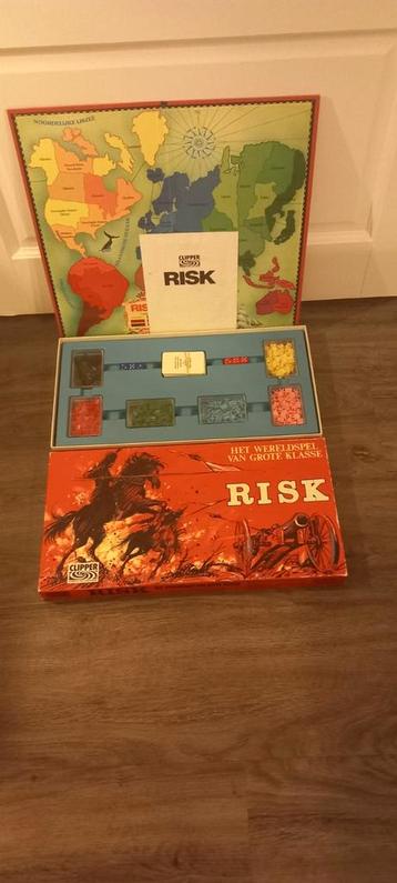 Risk Het Wereldspel van Grote Klasse - Rode Doos beschikbaar voor biedingen