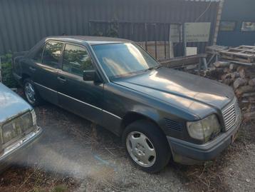 Mercedes-Benz w124 turbo diesel Project of onderdelen beschikbaar voor biedingen