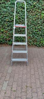 huishoudtrap Altrex 5 treden, Doe-het-zelf en Verbouw, Ladders en Trappen, Ophalen, Gebruikt, Trap, Opvouwbaar of Inschuifbaar