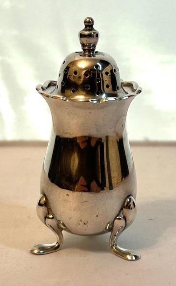 oud Engels Zilver - English sterling silver zoutvat beschikbaar voor biedingen
