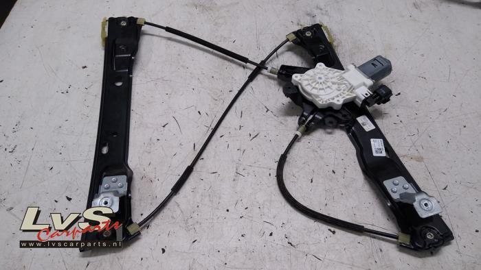 Ruitmechaniek 4Deurs links-voor van een Ford Focus, Auto-onderdelen, Ruiten en Toebehoren, Ford, Gebruikt, 3 maanden garantie