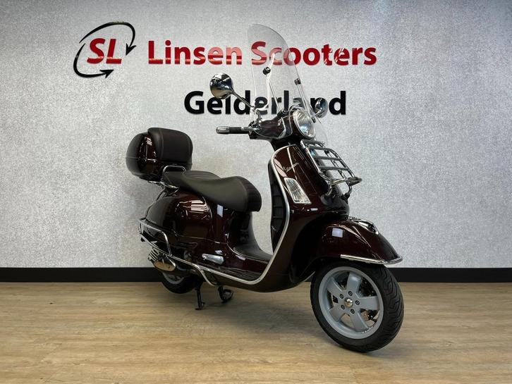 Vespa GTS Touring 300cc i.e. Bruin Metallic 2012, Motoren, Motoren | Piaggio, Particulier, Scooter, 12 t/m 35 kW, 1 cilinder, Minimaal motorrijbewijs A2